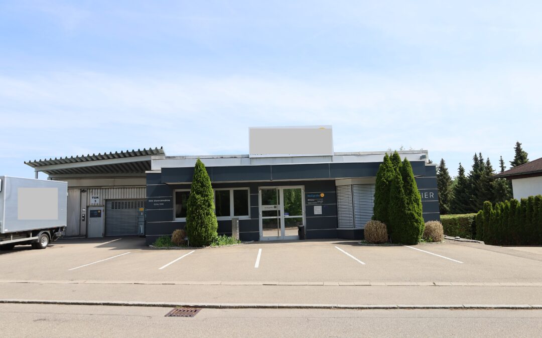 MODERN UND SCHÖN: Vielseitiges Gewerbegebäude, Frommern