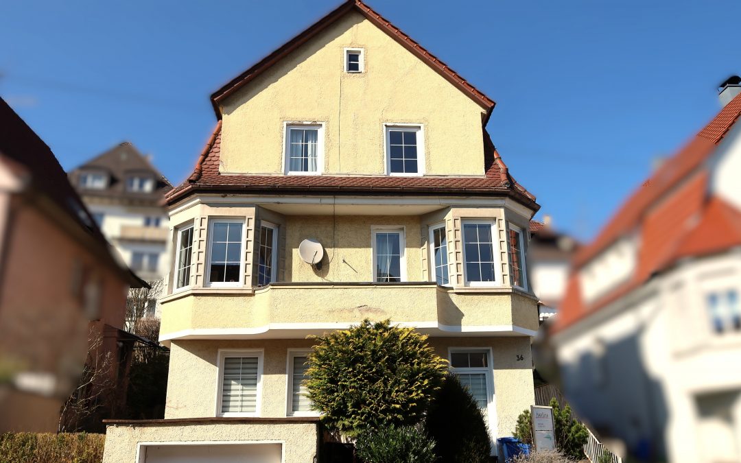 VIELSEITIGES STADTHAUS MIT POTENZIAL: Wohn-Geschäftshaus in Ebingen