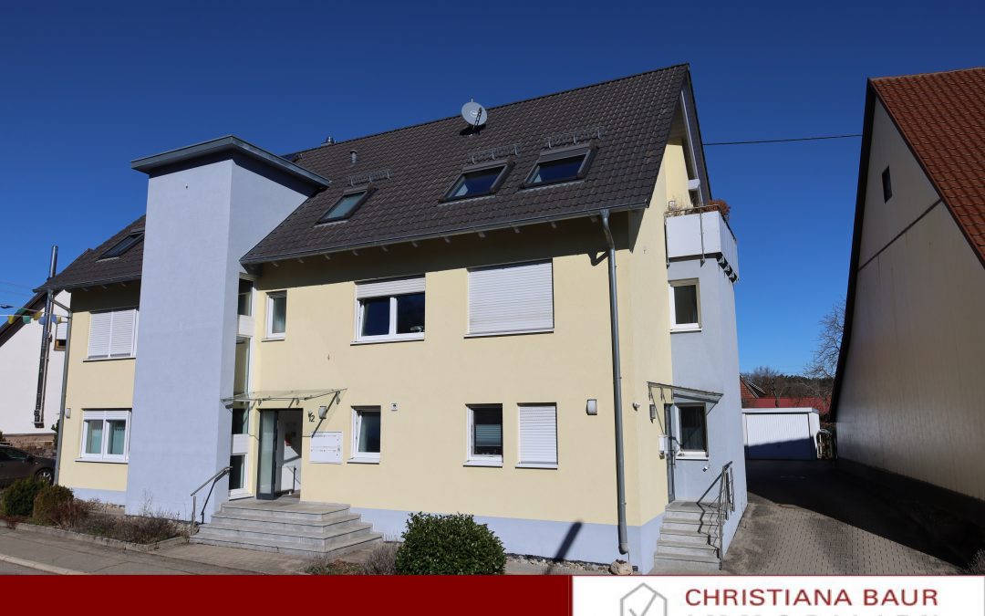 EINFACH SCHÖN MIT EIGENEM ZUGANG: 2,5-Zi.-Whg. Erzingen