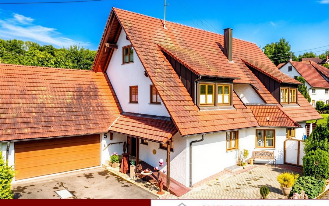 JUNGES WOHNEN IM DACH: 5-Zi-Maisonette bei Schömberg