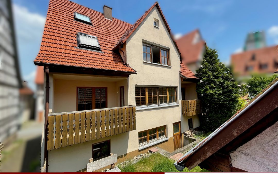 CHARMANTE WOHNUNG: mit 5-Zimmer, Rosenfeld