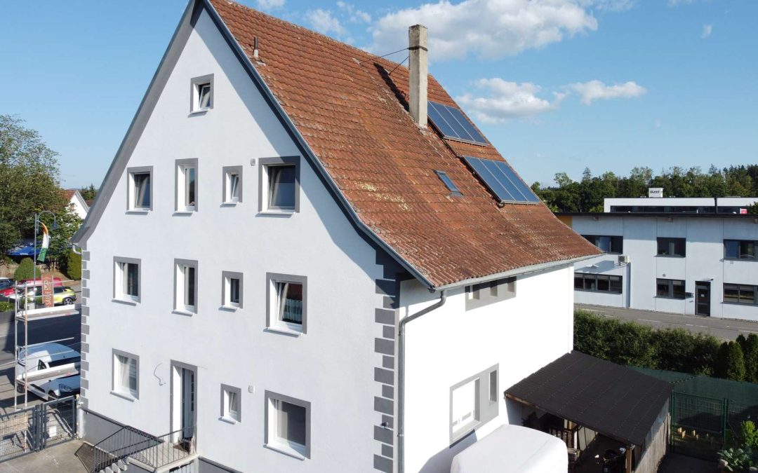 TOP WOHNEN – TOP RENDITE: Saniertes 3-Familienhaus Villingendorf