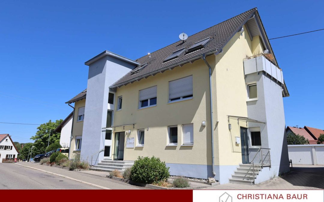 EIGENER HAUSZUGANG: 2,5-Zi.-Whg. Erzingen